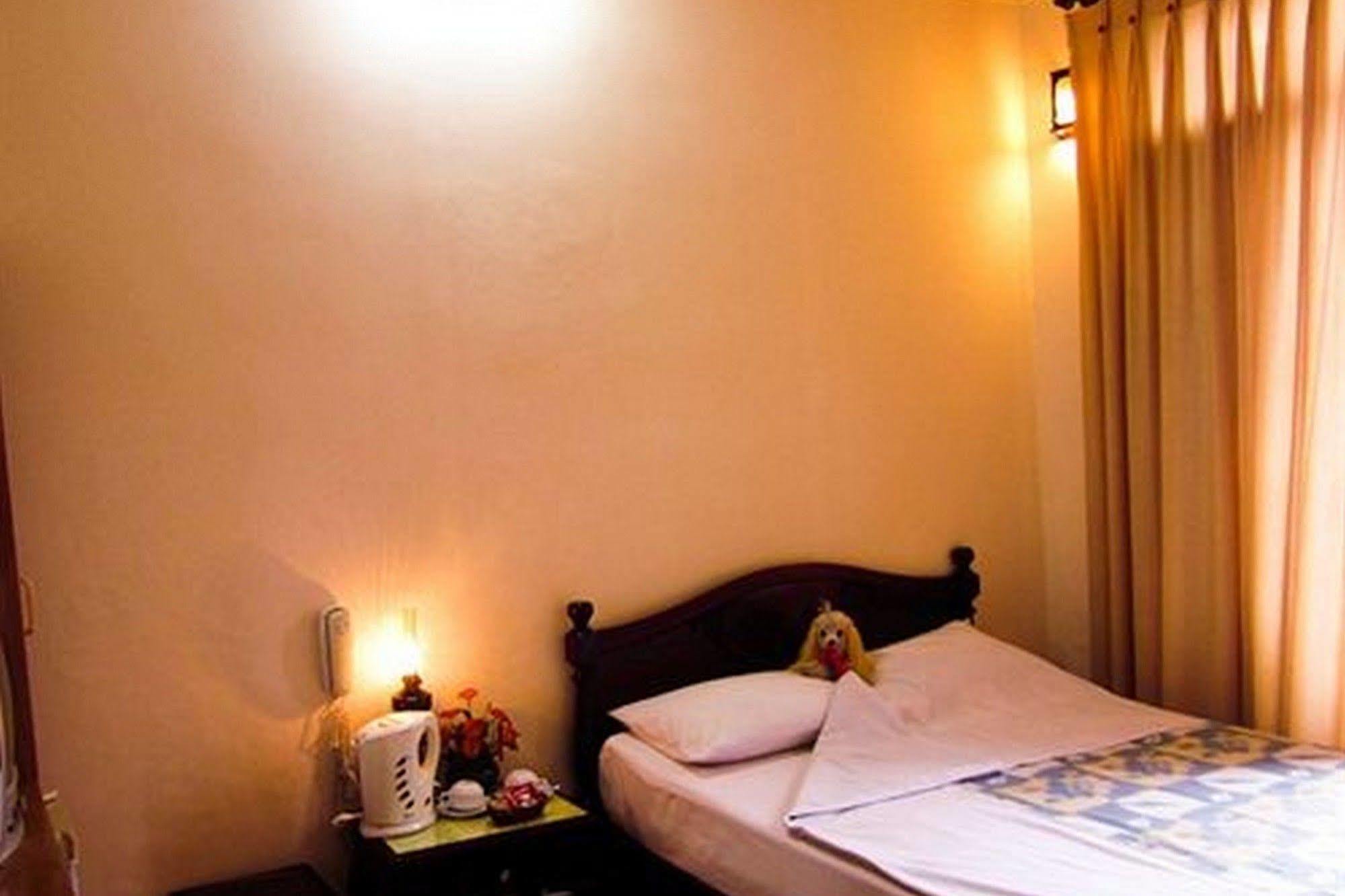 Binh Minh Sunrise Hue Hotel Bagian luar foto