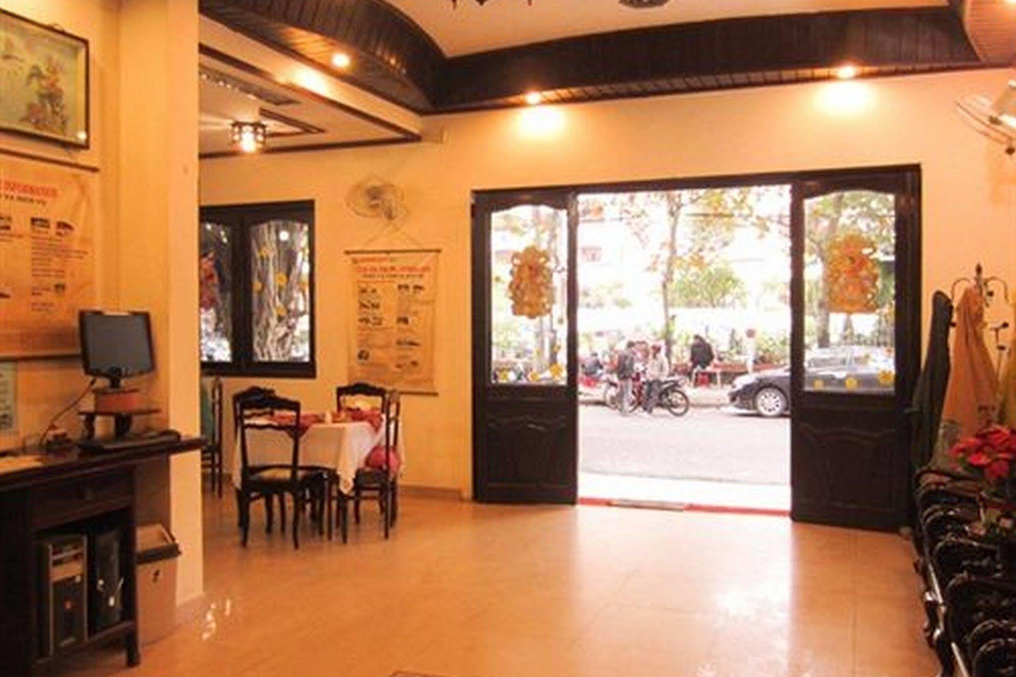 Binh Minh Sunrise Hue Hotel Bagian luar foto