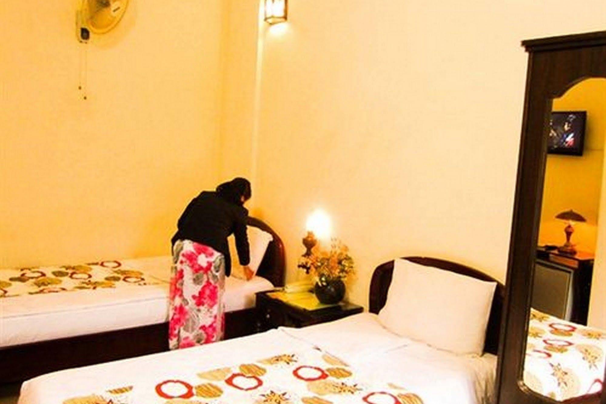 Binh Minh Sunrise Hue Hotel Bagian luar foto